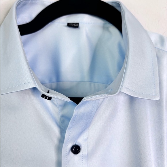 NWOT Light Blue Formal Dress Shirt with Crisp Fabric - Picture 3 of 9